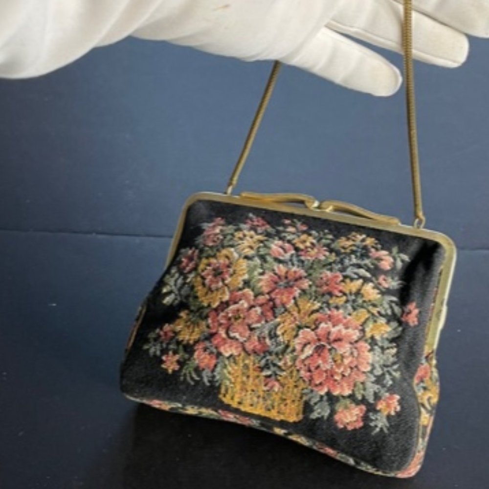 VTG. Early-Mid Century PETIT POINT EVENING BAG/CLUTCH Black/Florals, Gold Metal
